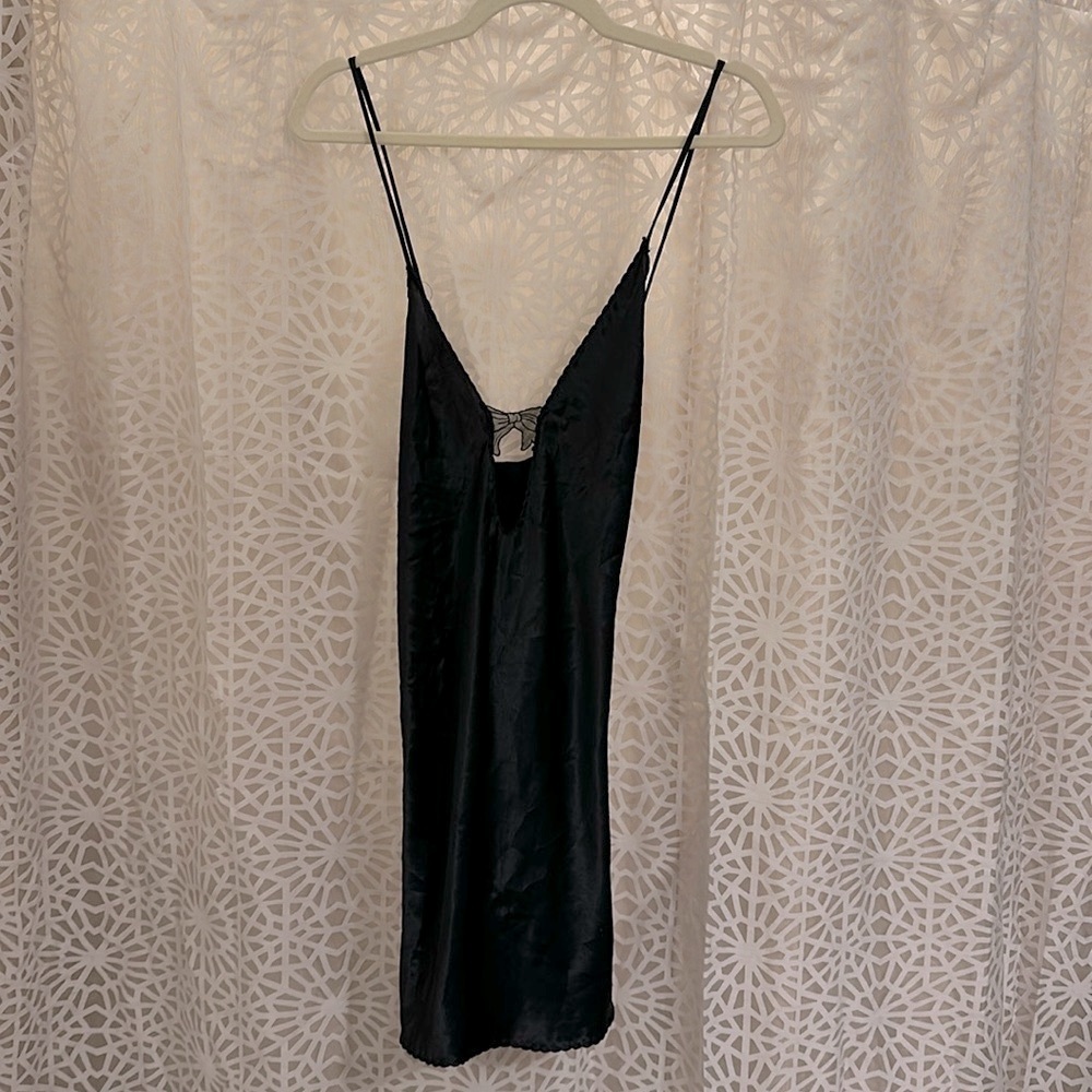 🖤 Vintage Lady Cameo Black Satin Slip Dress - Strappy Y2K Lingerie